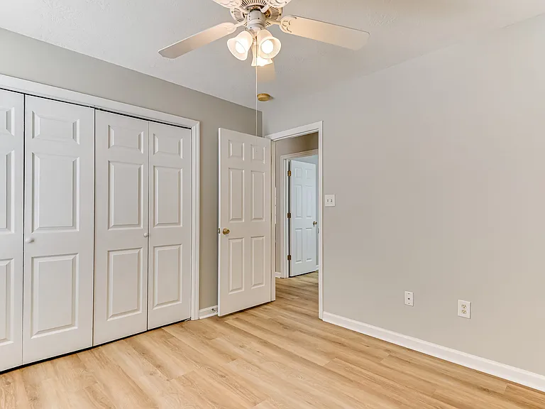 1955 Shoreline Dr — Photo 22