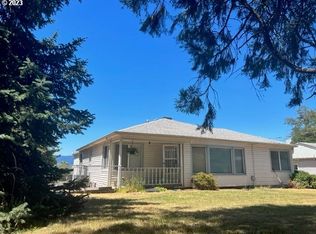 3146 Garden Valley Rd, Roseburg, OR 97471
