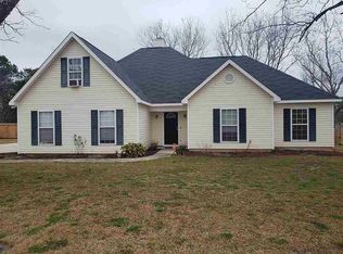 127 Grove Ln, Kathleen, GA 31047