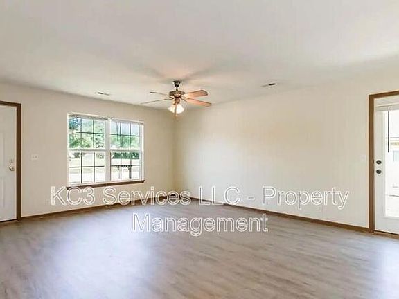 3rd image of 307 Dauphine St
