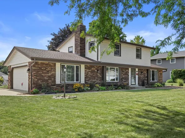 3121 West Southwood DRIVE, Franklin, WI 53132