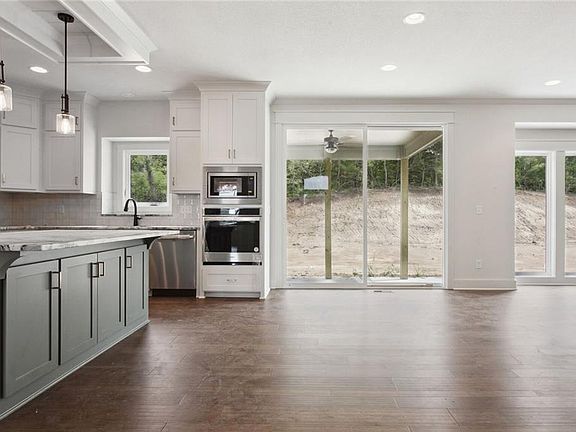 4th image of 7075 NW Forest Lakes Dr