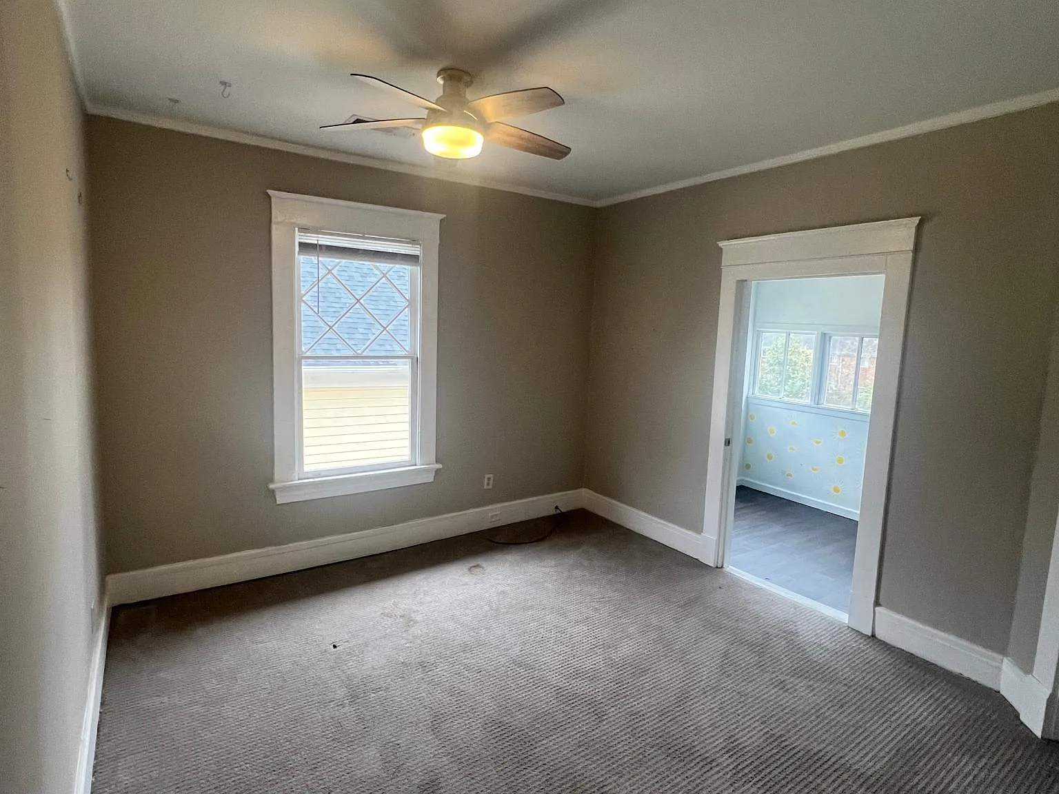 483 N Highland Ave NE — Photo 3