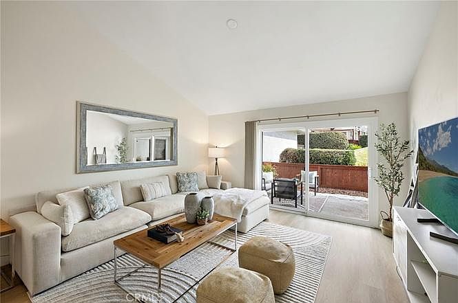 1st image of 3327 Paseo Halcon