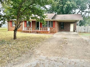 420 Edison Ave, Muscle Shoals, AL 35661