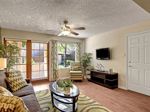 3rd image of 16636 N 58th St APT 2031-1