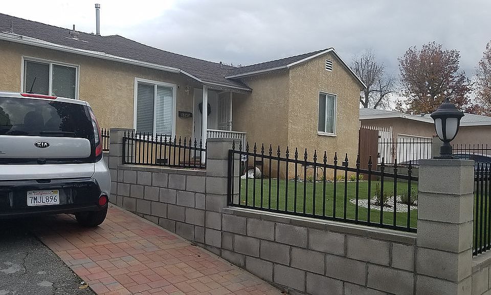 1st image of 8840 Dorrington Ave