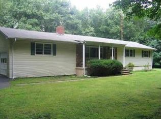 9 Newton Rd, Woodbridge, CT 06525