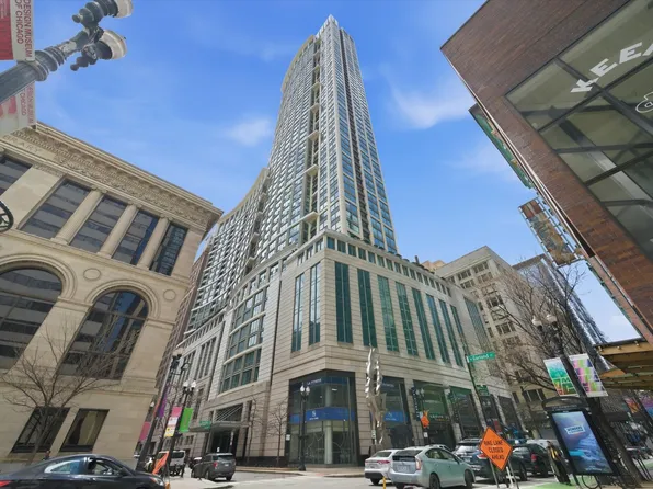 130 N Garland Ct APT 2710, Chicago, IL 60602