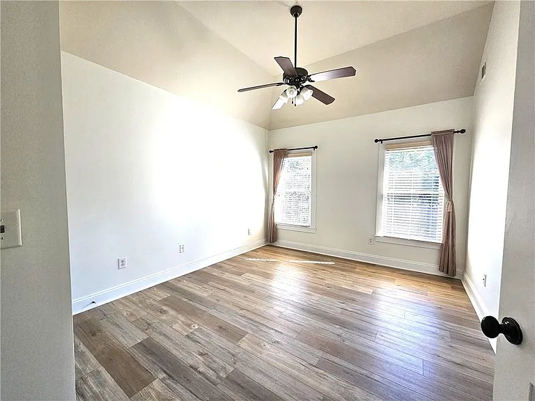5195 Wickingham Ln — Photo 38