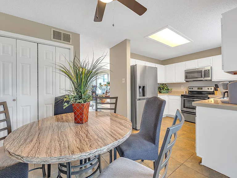 10304 Concord Dr — Photo 12