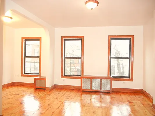 Rented by Brooklyn Heights Real Estate Inc | media 24