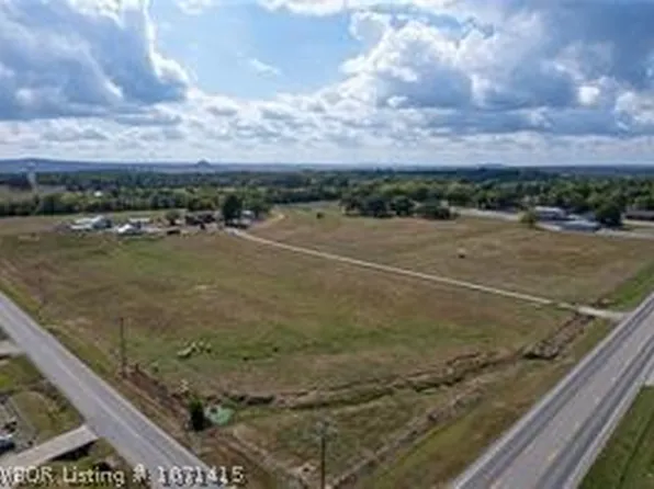 7 E Main St, Charleston, AR 72933