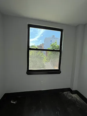 Rented by Delmark Realty LLC | media 46