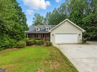 128 Crest Winds Dr, Clarkesville, GA 30523