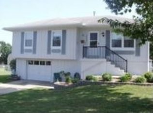 1522 Lawndale Ave, Pleasant Hill, MO 64080
