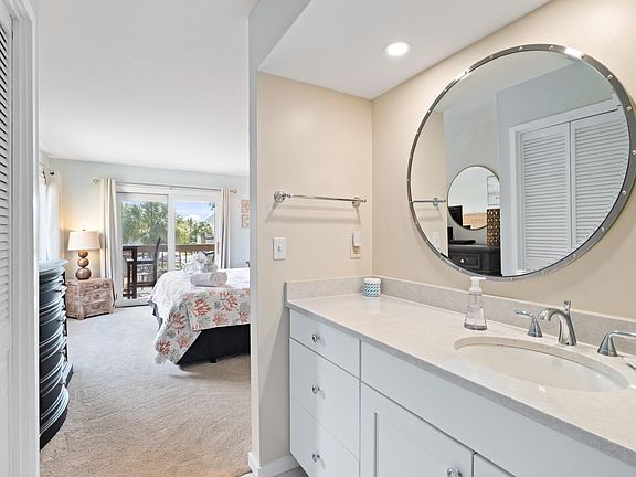 2nd image of 10 Dune House Ln #1