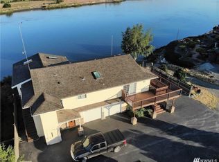 14912 Channel Dr, La Conner, WA 98257