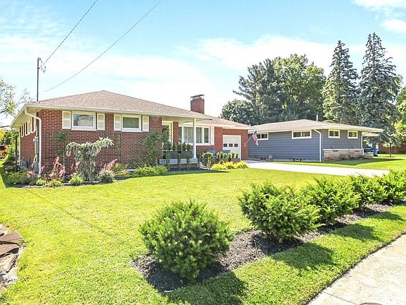 3rd image of 1114 Mudbrook Rd