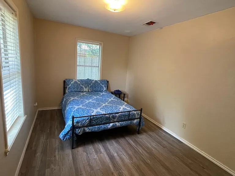 635 Richardson Dr — Photo 15