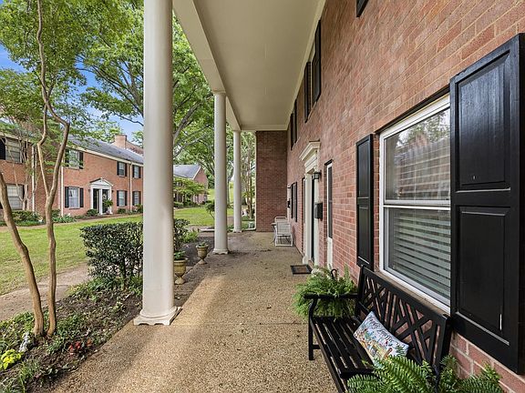 3rd image of 5720 Quince Rd APT 4