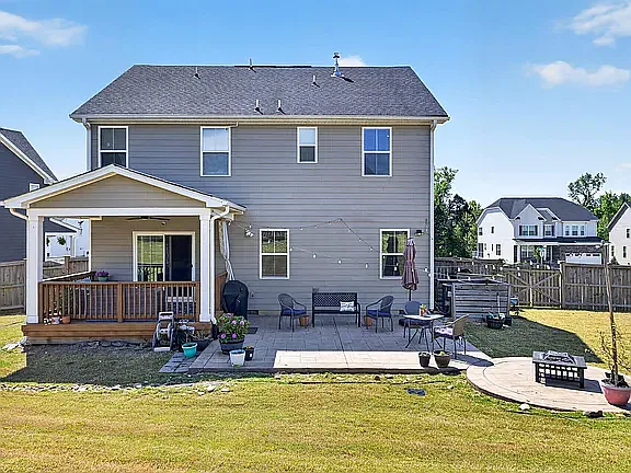 201 Devon Fields Dr — Photo 4