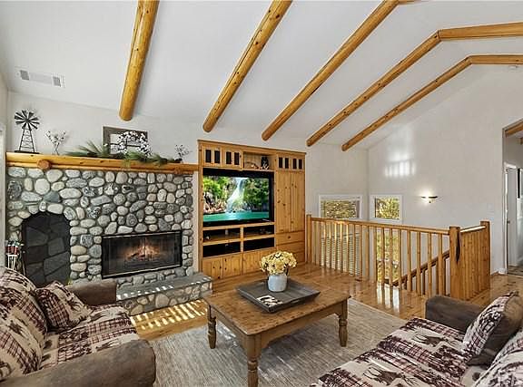 5th image of 27263 Bernina Dr