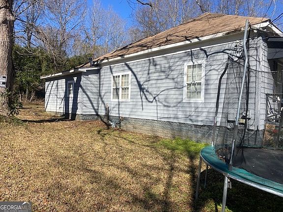 3rd image of 16 North St