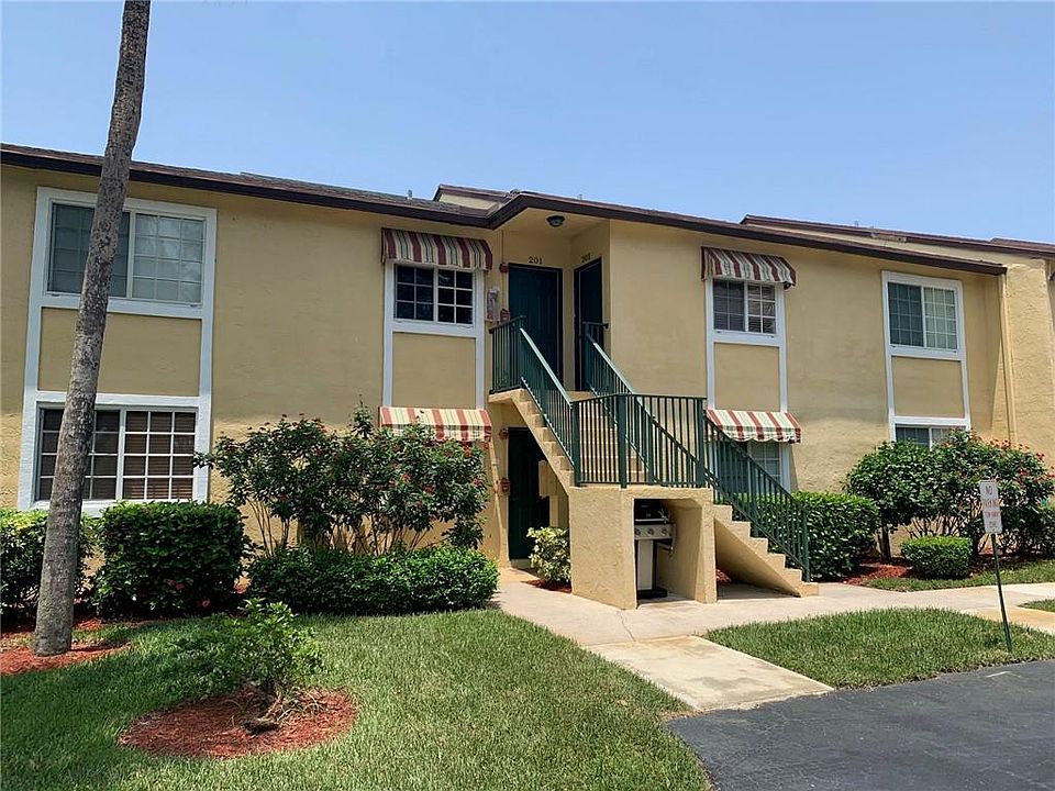 1st image of 4040 Crystal Lake Dr #102