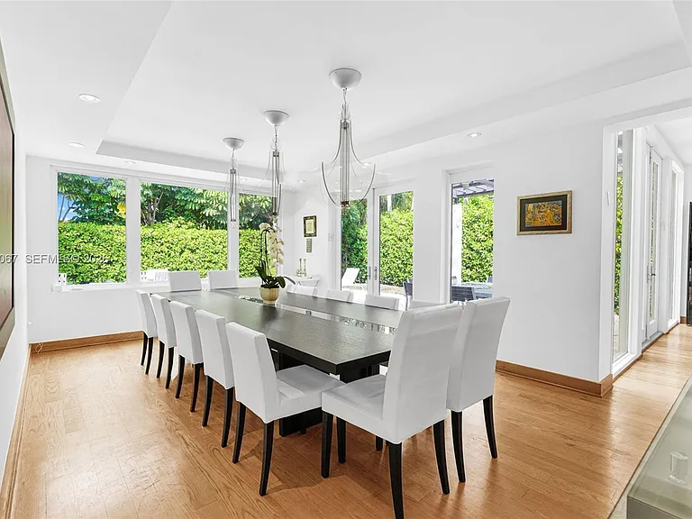 145 Biscay Dr — Photo 10