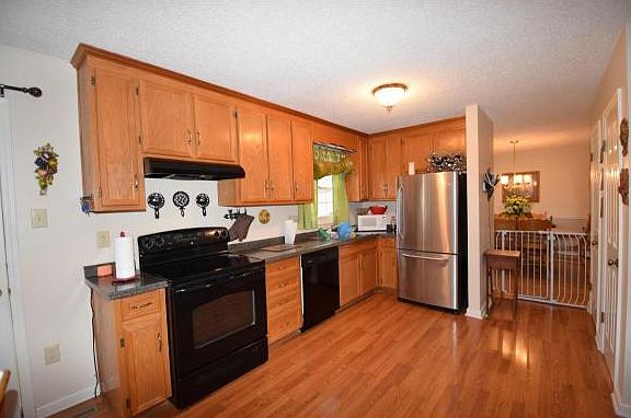 5th image of 1506 Willowbrook Dr