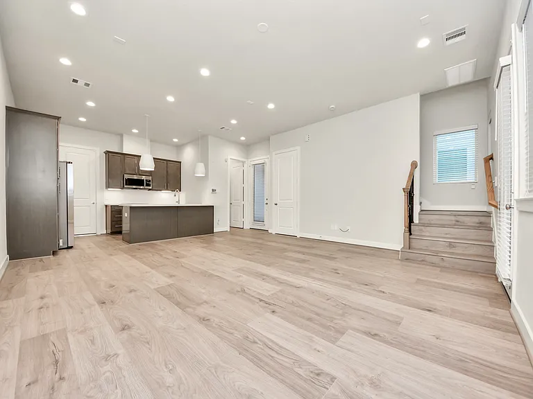 2319 Silva Park Ln — Photo 10