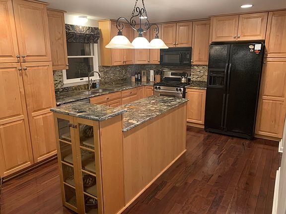 Sleek kitchen design