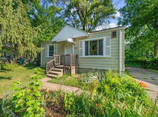 1099 Hawthorne Ave, Ypsilanti, MI 48198
