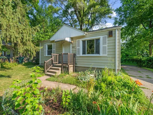 1099 Hawthorne Ave, Ypsilanti, MI 48198