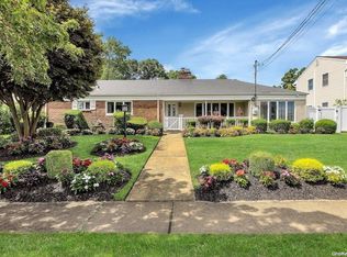 59 Shinnecock Ave, Massapequa, NY 11758