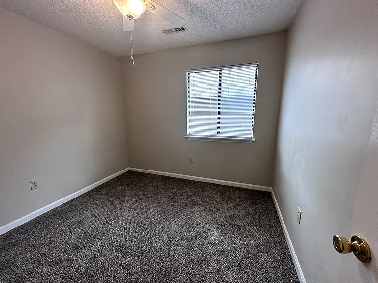 6536 Valene Ct — Photo 28