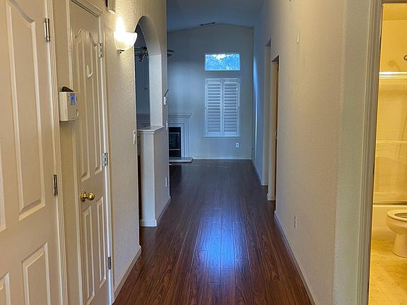 5th image of 3349 Savannah Ct