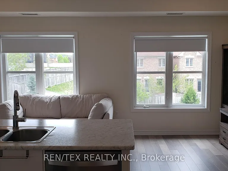 3865 Major Mackenzie Dr W #211 — Photo 3