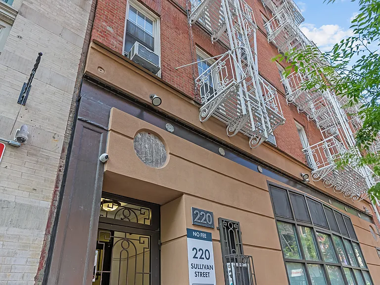 220 Sullivan St #5H — Photo 8