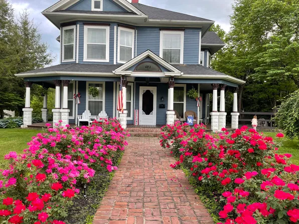 613 E Main St, Stanford, KY 40484