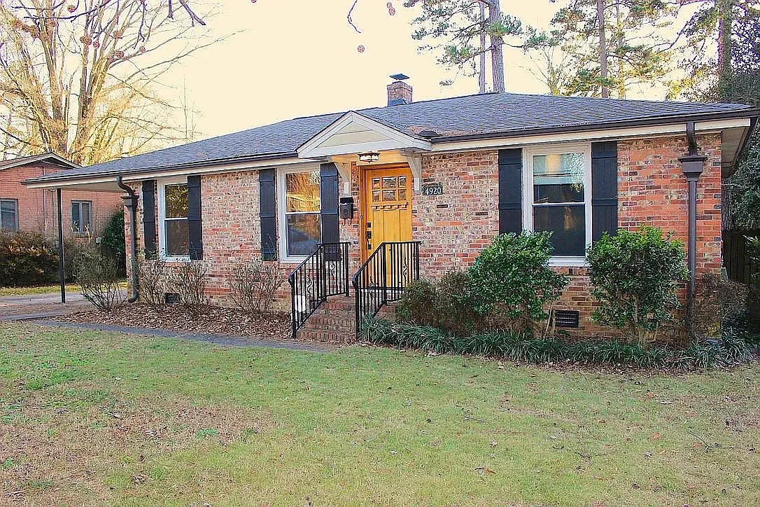 3 bed, 1200 sqft, $2,500 — Photo 1