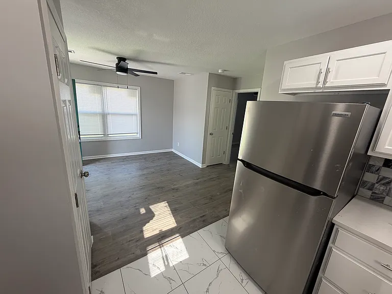 119 S Julia St — Photo 9