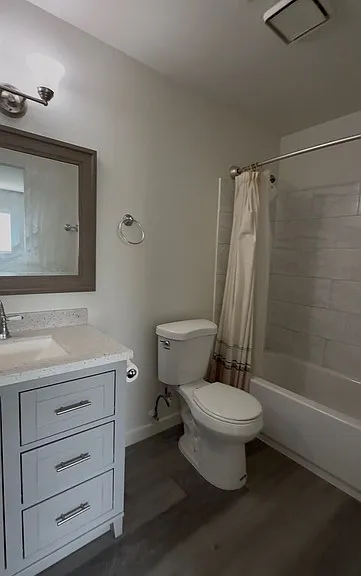 4200 Arch Dr #202 — Photo 9