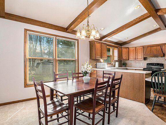 5th image of 4912 Chableau Dr SW