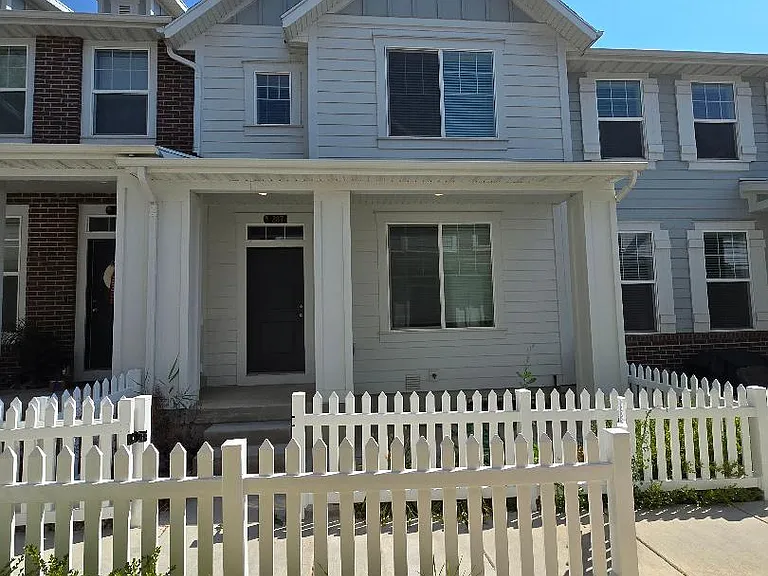 287 E 330 N — Photo 1