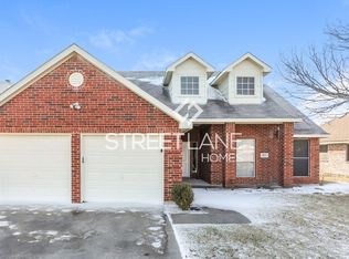 513 Willow Ln, Forney, TX 75126