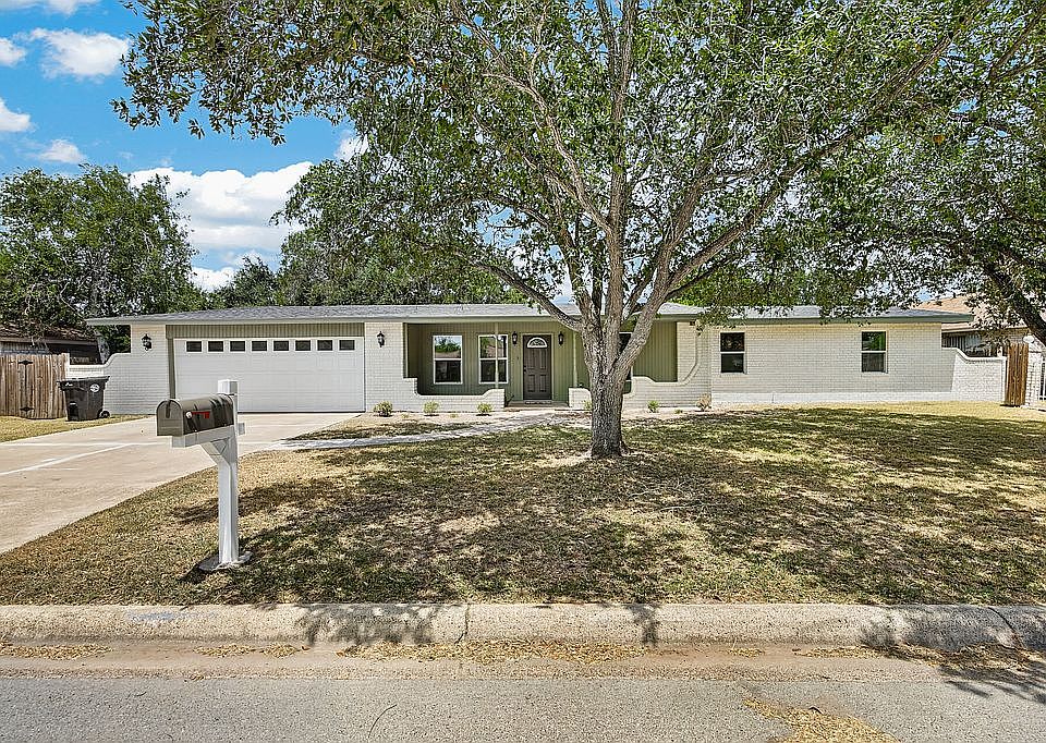 1st image of 712 N Padre Ave