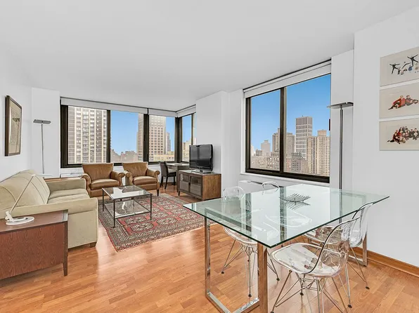300 E 85th St APT 2201, Manhattan, NY 10028