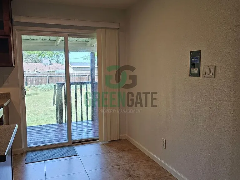 115 E Emerson Ave — Photo 7